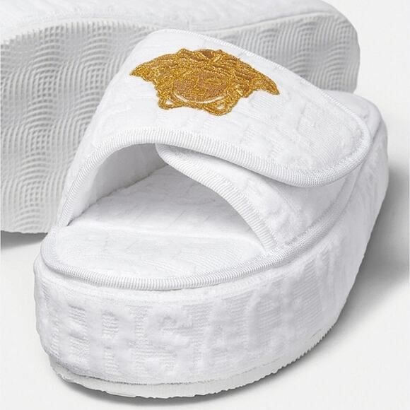 NWT$425 Versace Allover White Cotton Logo Medusa Head Platform Slippers EU 45 - Picture 1 of 15
